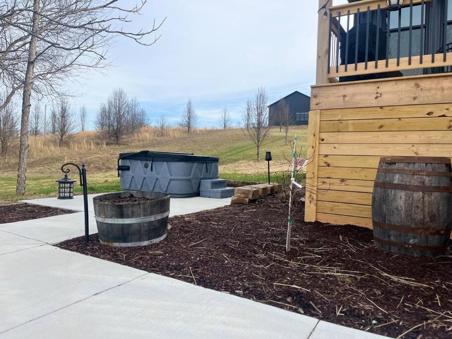 Bourbon Barrel Cottages #1 Of 5 On Kentucky Trail Lawrenceburg Exterior photo